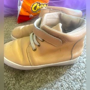 Monkey feet High tops!